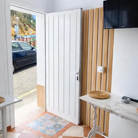 شقة Estudio Escaleras De La Atalaya كونيل ذي لا فرونتيرا