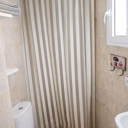 Estudio Escaleras De La Atalaya * كونيل ذي لا فرونتيرا